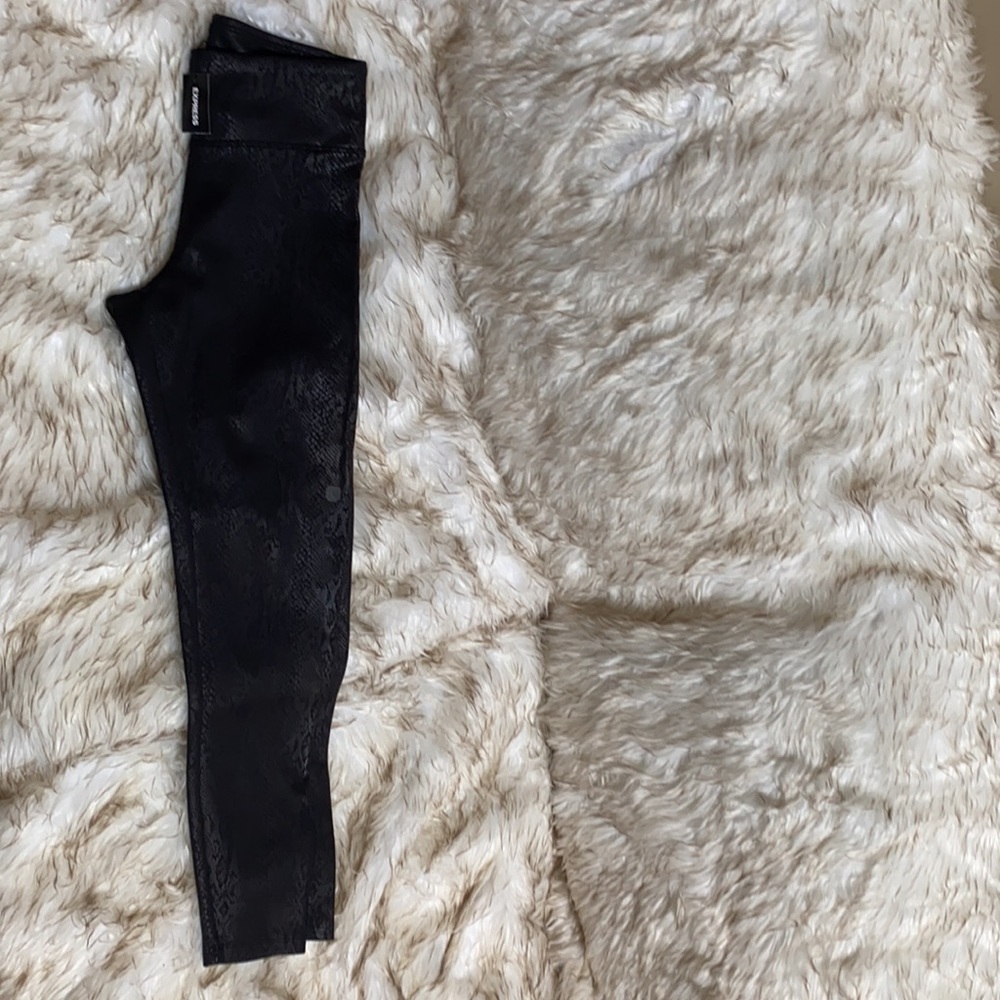 Black python leggings NWT - Picture 2 of 3